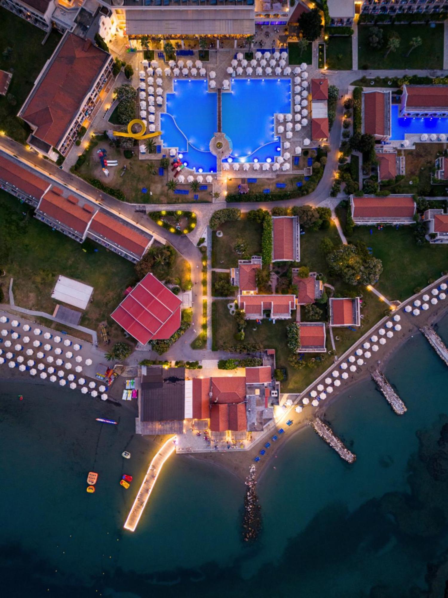Roda Beach Resort & Spa ภายนอก รูปภาพ